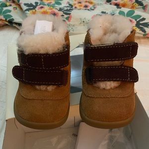 Ugg NEW Infant Boot Pritchard Sz 0/1 XS 0-6 Months